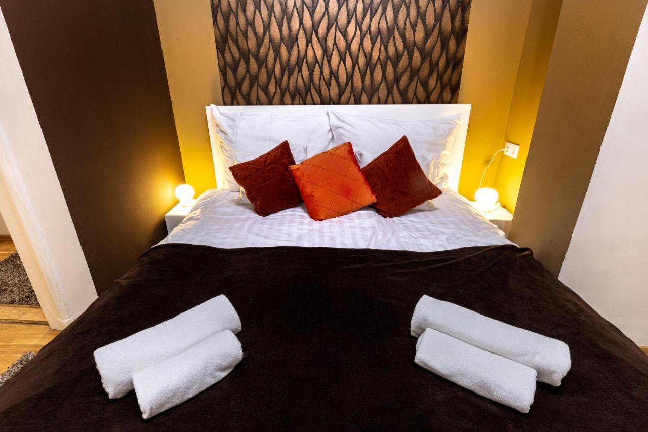 Orangehomes Kalvin Sq 2 Bedroom Apartment Budapest Luaran gambar